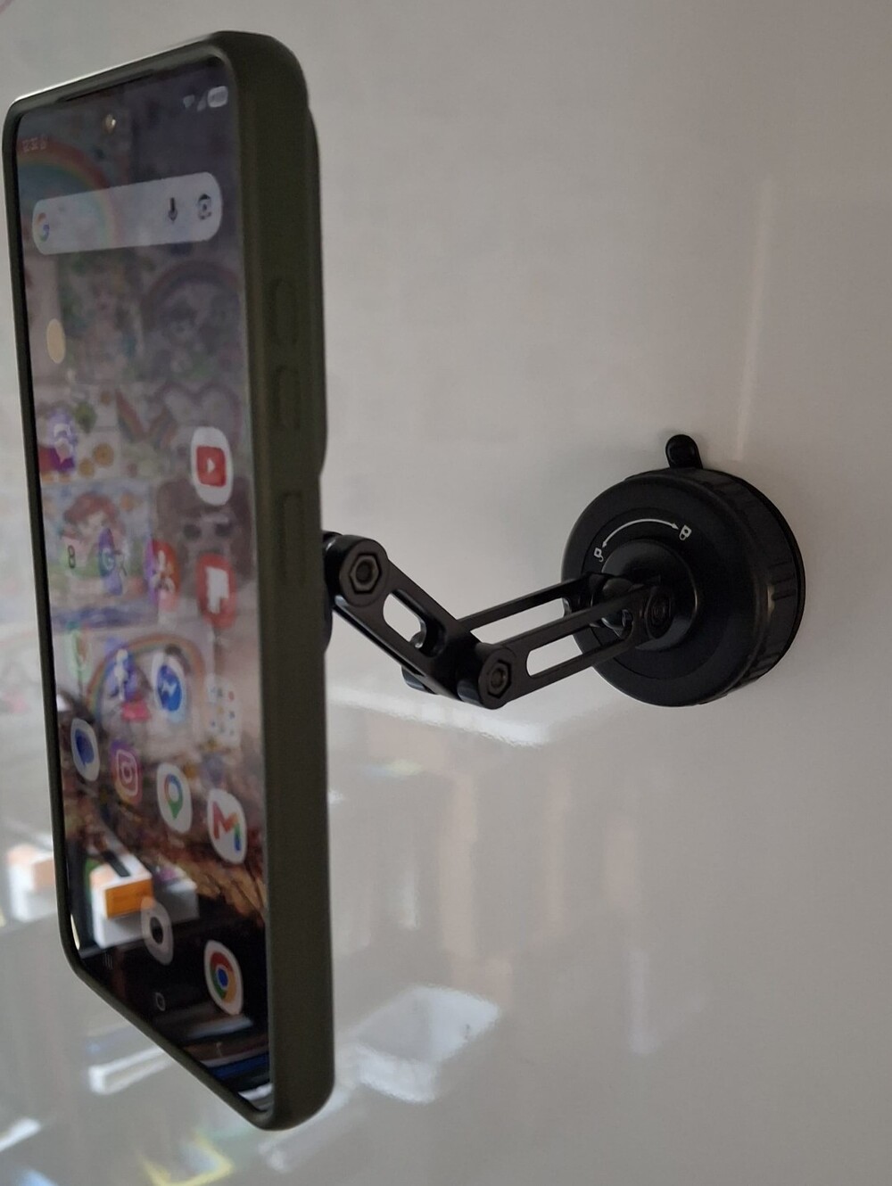 Adjustable and Rotating 360 Magnetic Suction Phone Mount - Picture 2 of 11